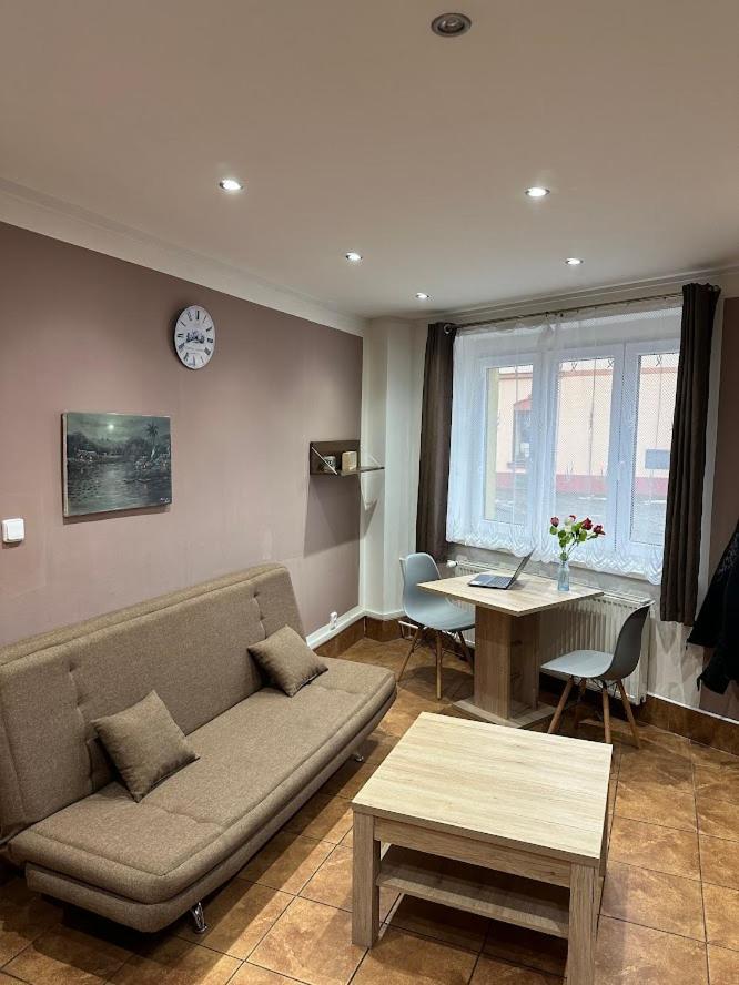 Ferienwohnung Abc Unhošť Exterior foto
